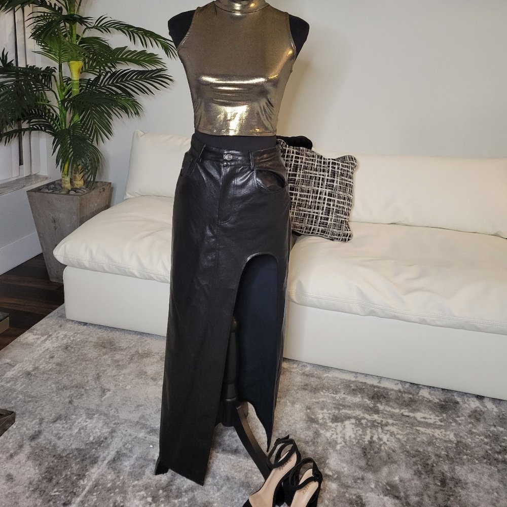 Leather skirt